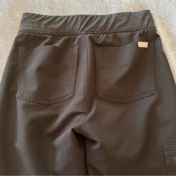 FIGS ZamoraT™ Jogger Scrub Pants Black PO2255 - Picture 12 of 14